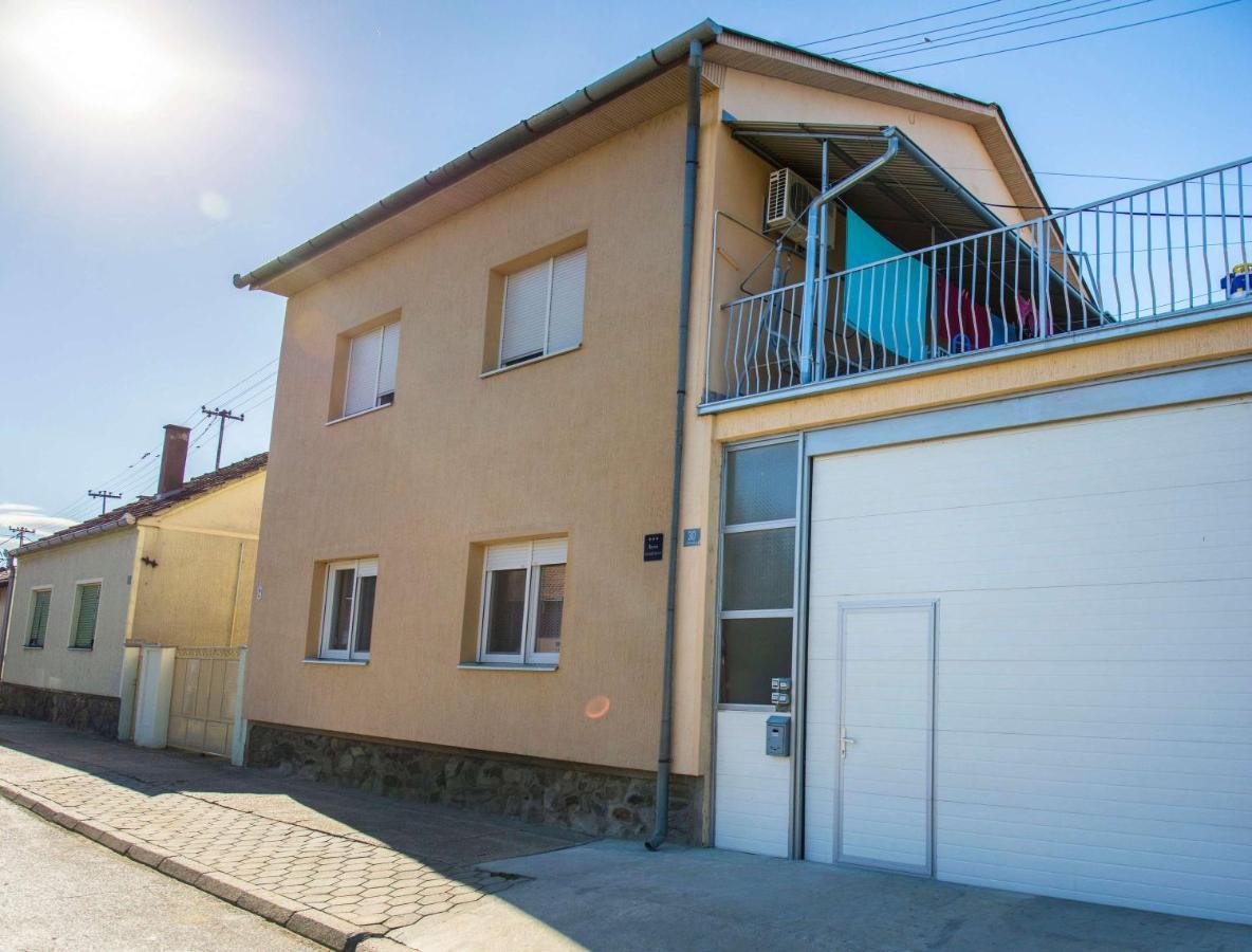 Apartman Viljevac, Donji Miholjac Exteriör bild